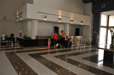 Hotel Capital Coast Resort & Spa
