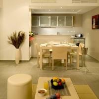 Hotel Capital Coast Resort & Spa