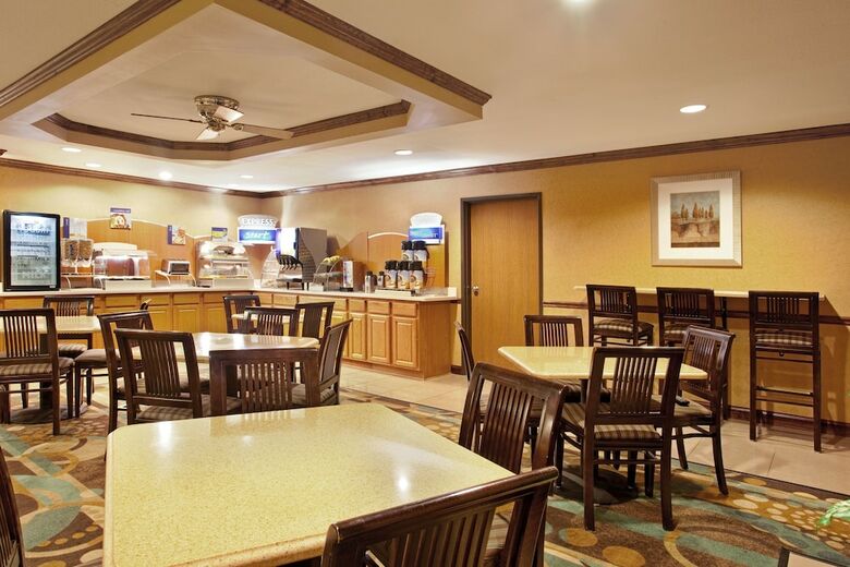 Hotel Holiday Inn Express Tuscola
