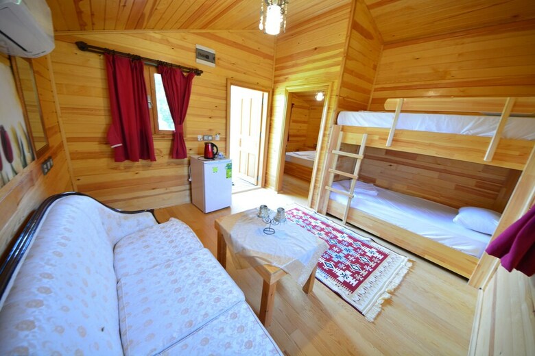 Lemon Garden Lodge