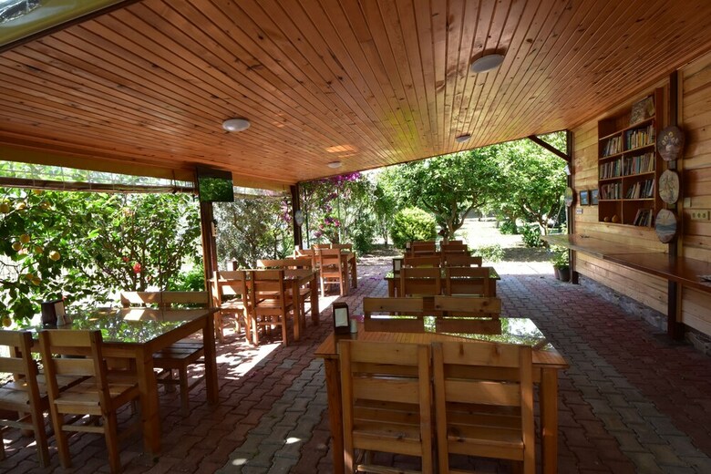 Lemon Garden Lodge