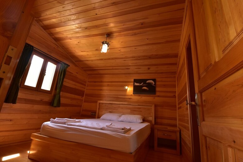 Lemon Garden Lodge