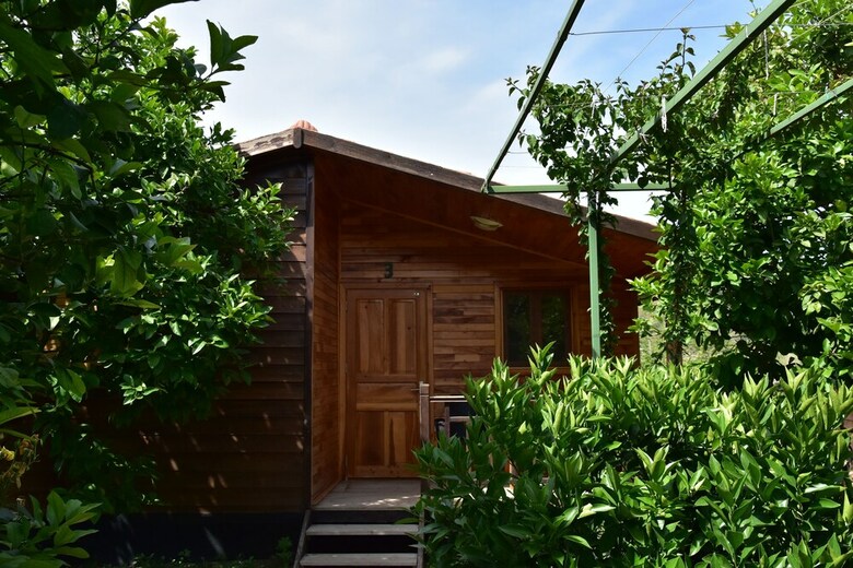 Lemon Garden Lodge