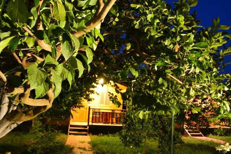 Lemon Garden Lodge