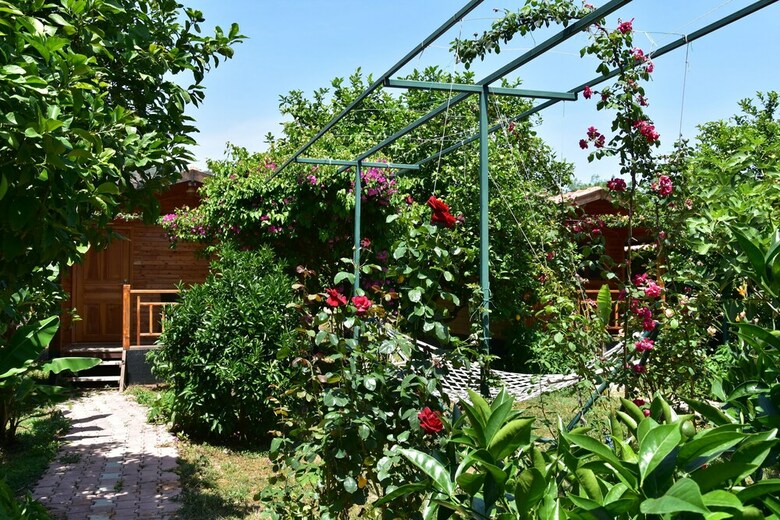 Lemon Garden Lodge