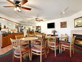 Hotel Howard Johnson West Fargo