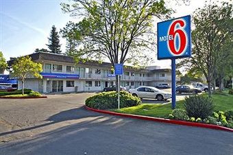 Motel 6 Porterville