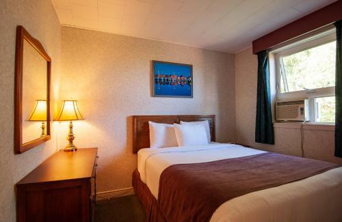 Hotel Dutch Inn
