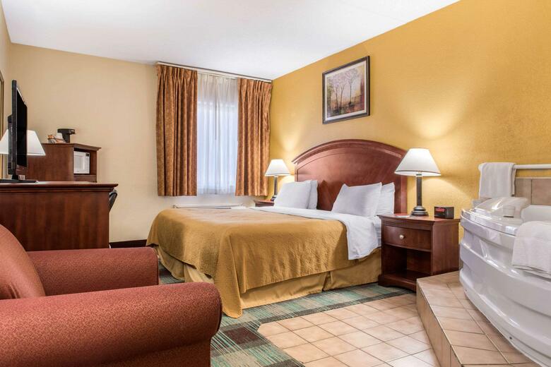 Hotel Quality Inn & Suites