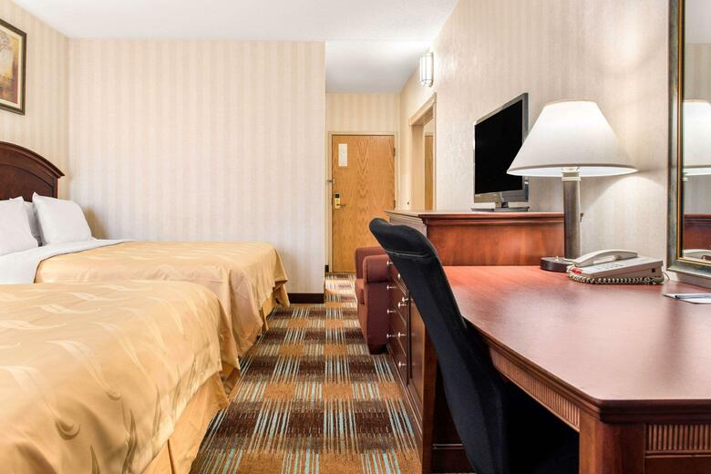 Hotel Quality Inn & Suites