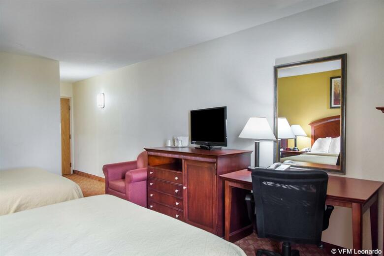 Hotel Quality Inn & Suites