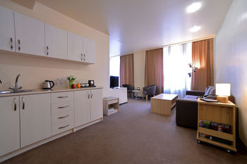 Hotel Minotel Barsam Suites