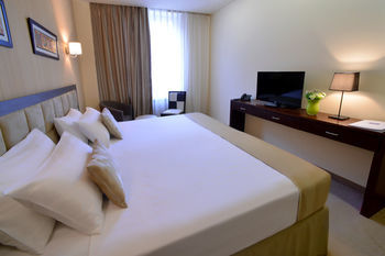 Hotel Minotel Barsam Suites