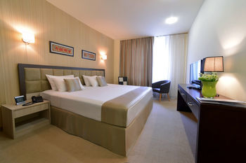 Hotel Minotel Barsam Suites