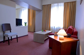 Hotel Minotel Barsam Suites