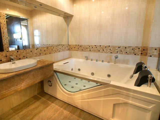 Bass Boutique Hotel