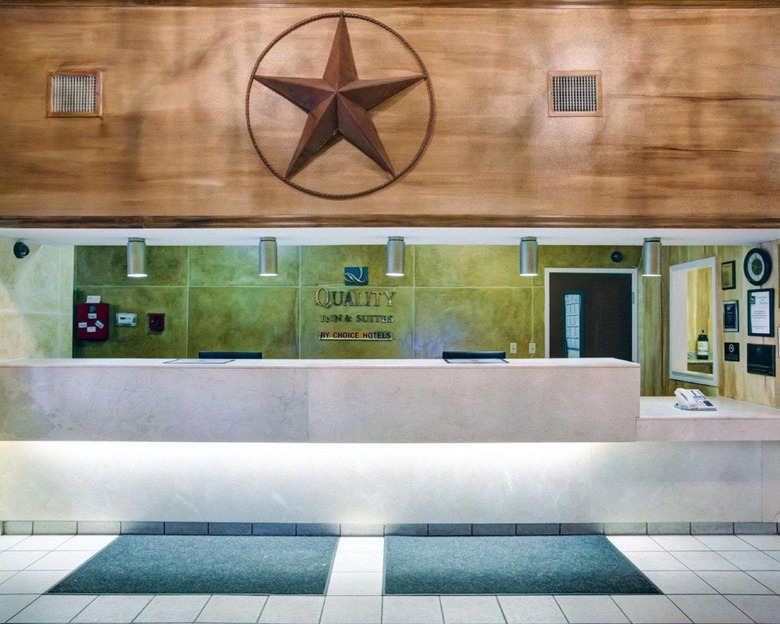 Hotel Quality Inn And Suites Airport