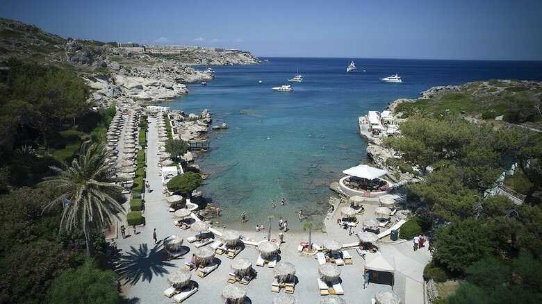 Hotel The Ixian Grand