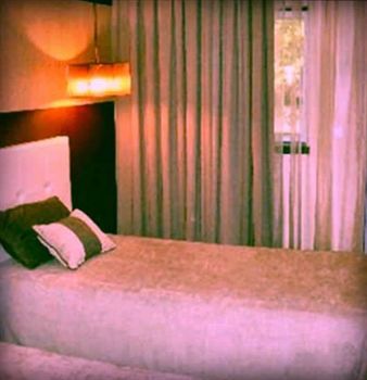 Hotel Stay In Obidos