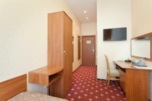 Hotel By The Hermitage