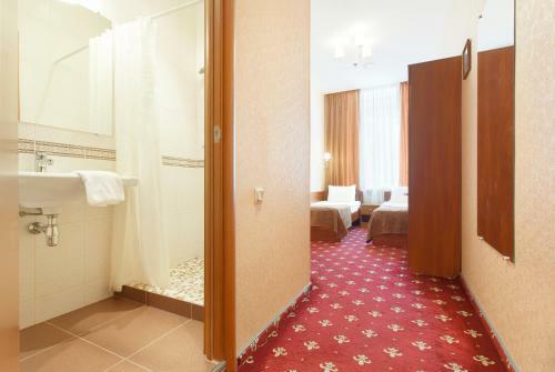Hotel By The Hermitage
