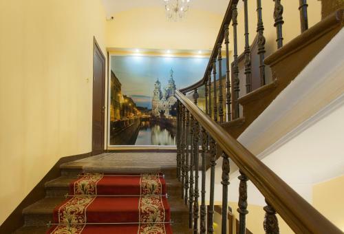 Hotel By The Hermitage