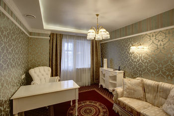 Degas Hotel