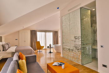 Business Life Hotel
