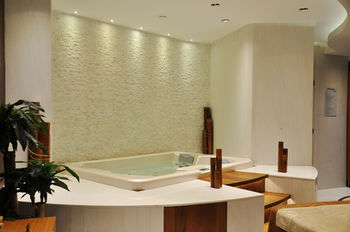 Veyron Hotels