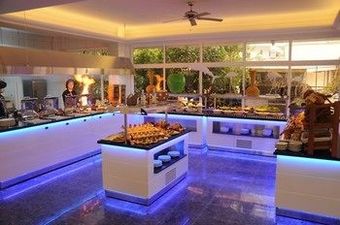 Blue Palace Hotel & Family