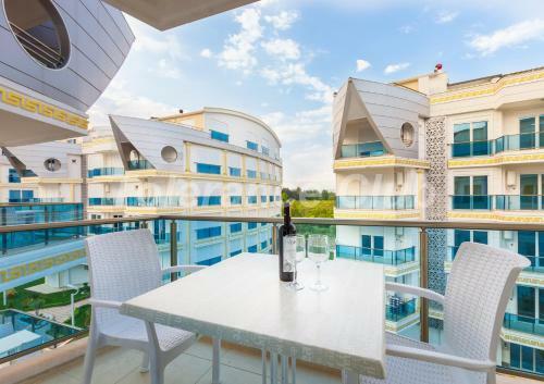 Apartamento Melda Palace