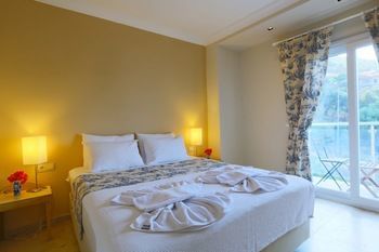 Aparthotel Saylam Suites