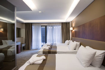 Hotel Gk Regency Suites