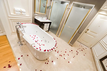 Arcade Hotel