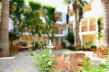 Aparthotel Natur Garden Hotel