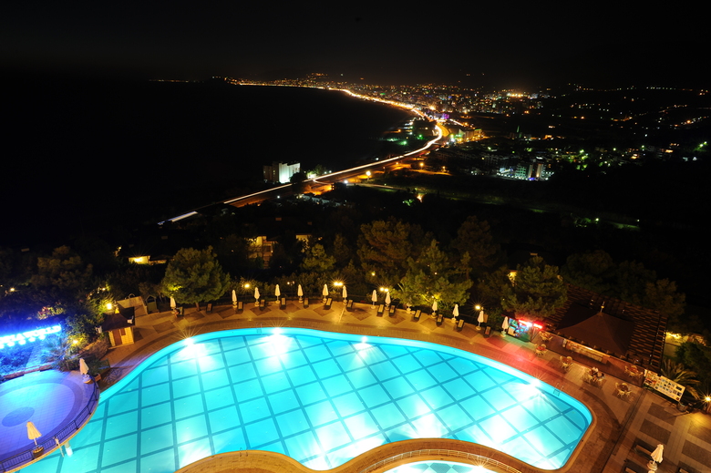Utopia World Hotel