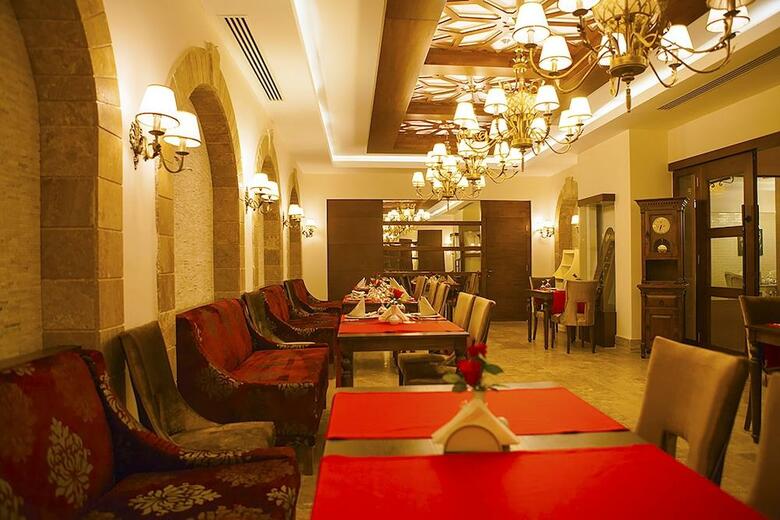Diamond Beach Hotel