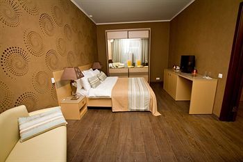 Green Park Kaluga Hotel