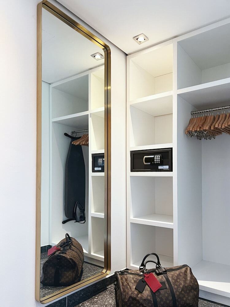 Avidon Art & Design Hotel