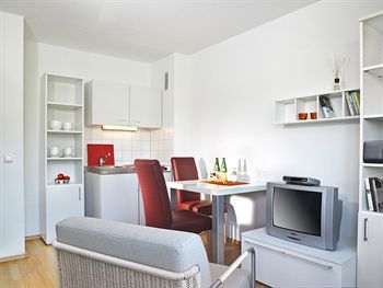Frederics Serviced Apartments Smart Dantestrasse