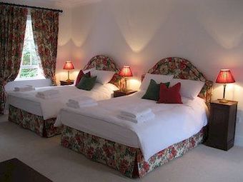 Delphi Lodge Hotel