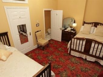 Hotel Ballinahoun House