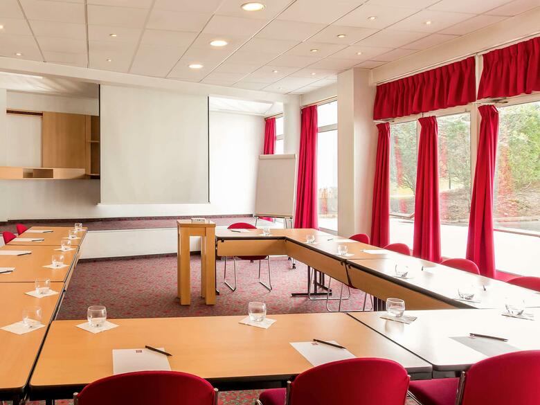 B&B Hotel Orly Rungis A�roport
