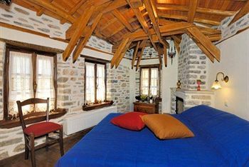 Melanthi Traditional Hotel