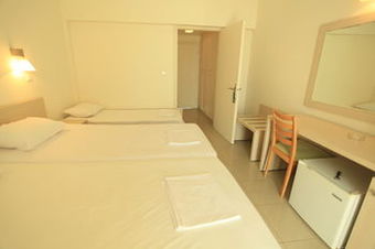 Hotel Tosca Beach Bungalows