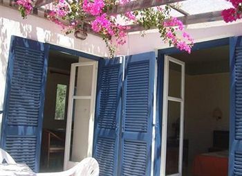 Hotel Villea Village