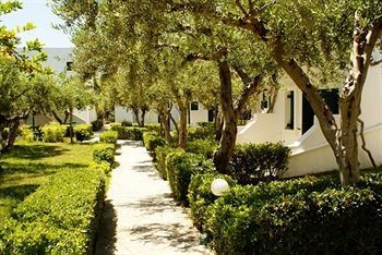 Hotel Villea Village