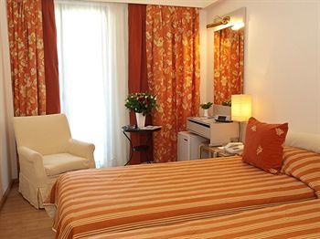 The Park Hotel Piraeus