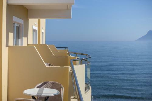 Sunny Bay Hotel