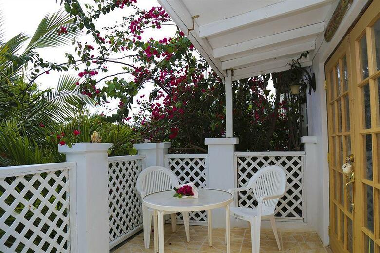 Tingum Village Hotel